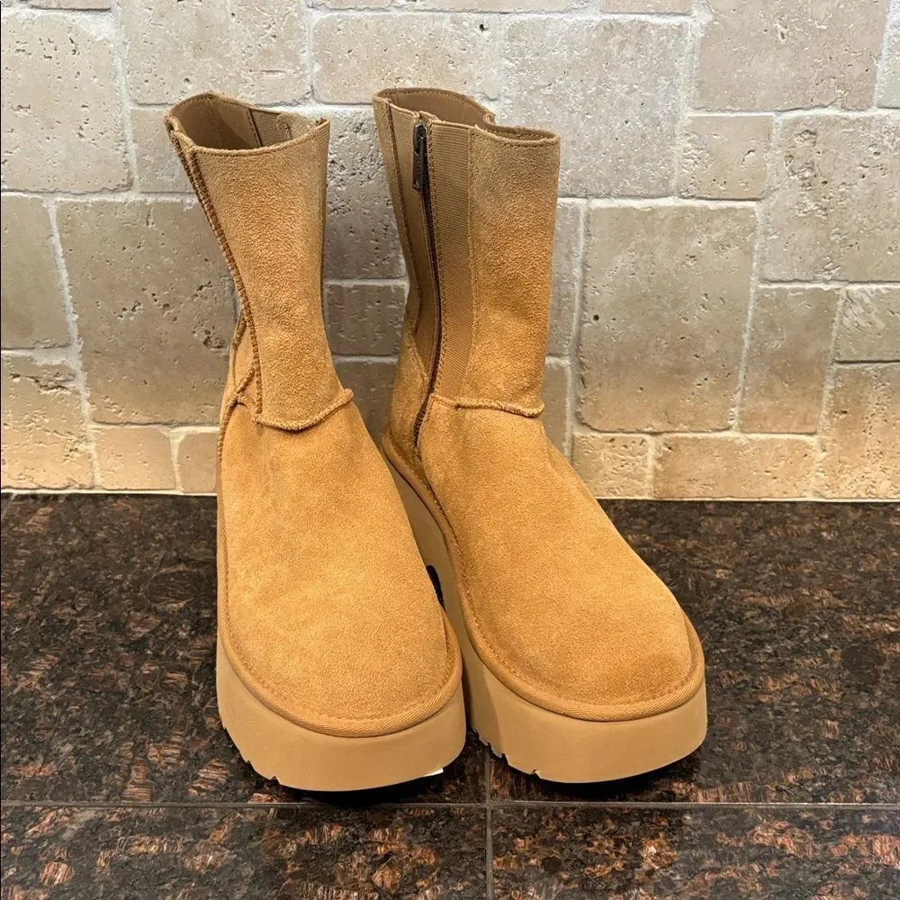 UGG Women's Chestnut Classic Short New Heights Boot Bootie New